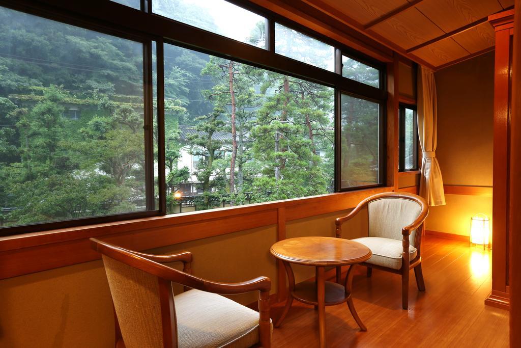 Mikiya Hotel Тойока Екстериор снимка