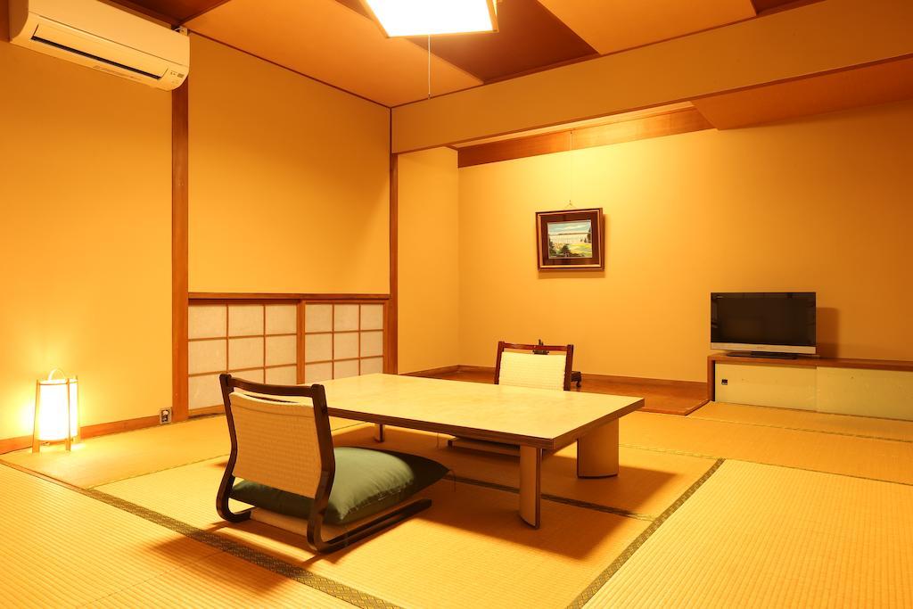 Mikiya Hotel Тойока Стая снимка